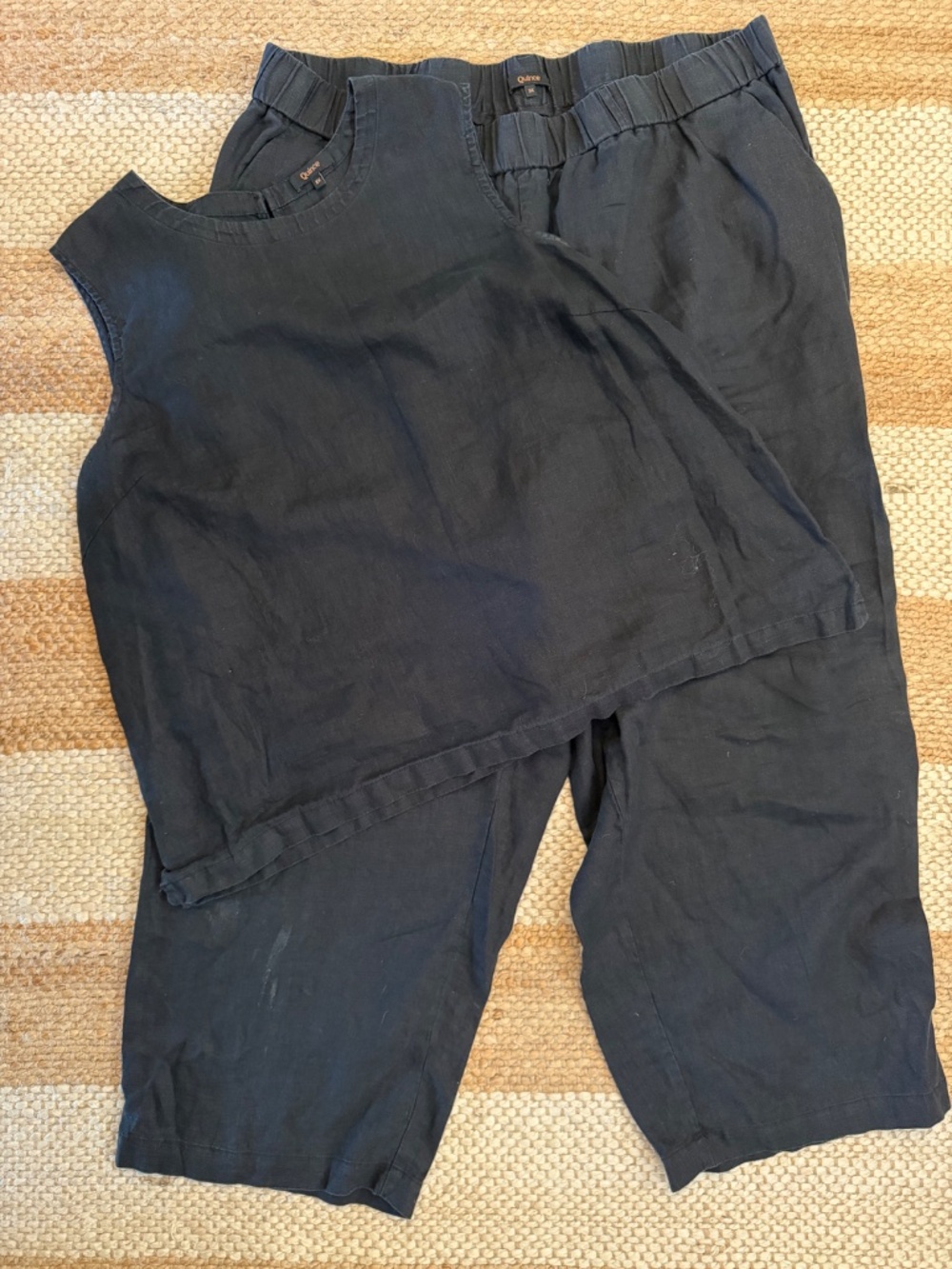 100% European Linen Tank Set | Black - Picture 2 of 5